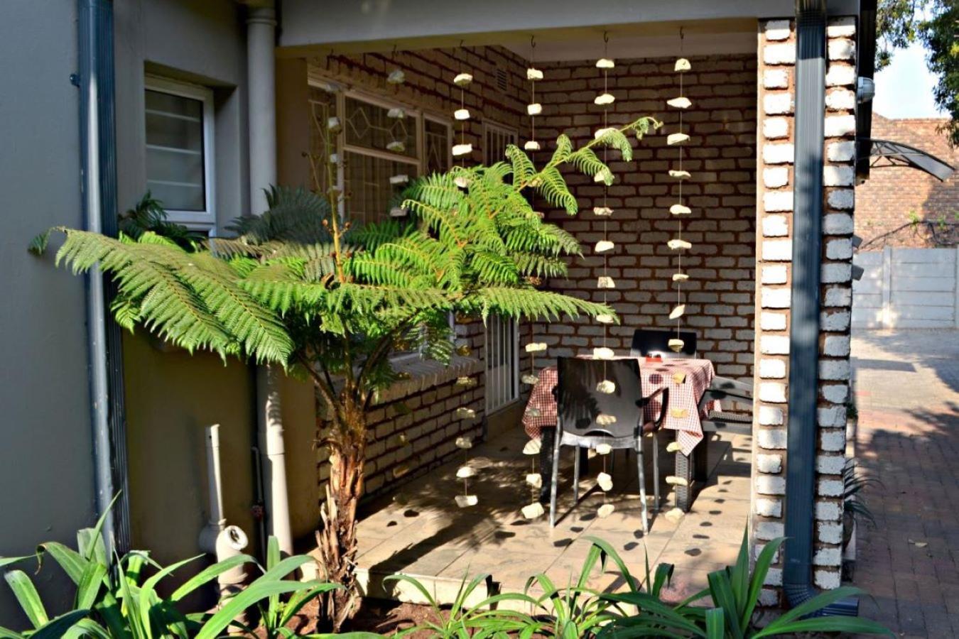 Bokmakierie Gastehuis Emalahleni Pty Ltd Extérieur photo